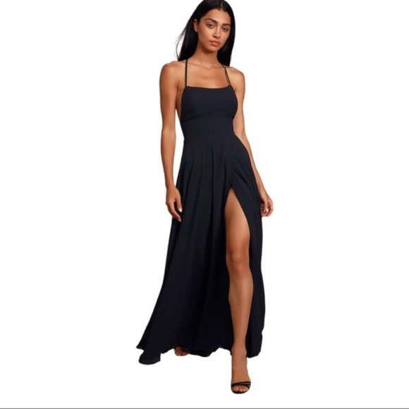 Dreamy Romance Black Backless Maxi Dress Size: Large - Picture 1 of 2